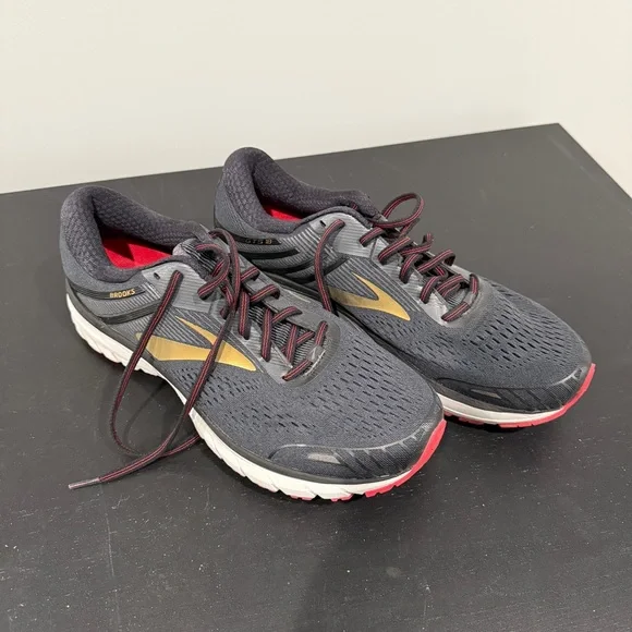 Brooks | Shoes | Brooks Mens Athletic Shoes Black And Gold  display picture 2